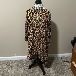 Leopard print high low top